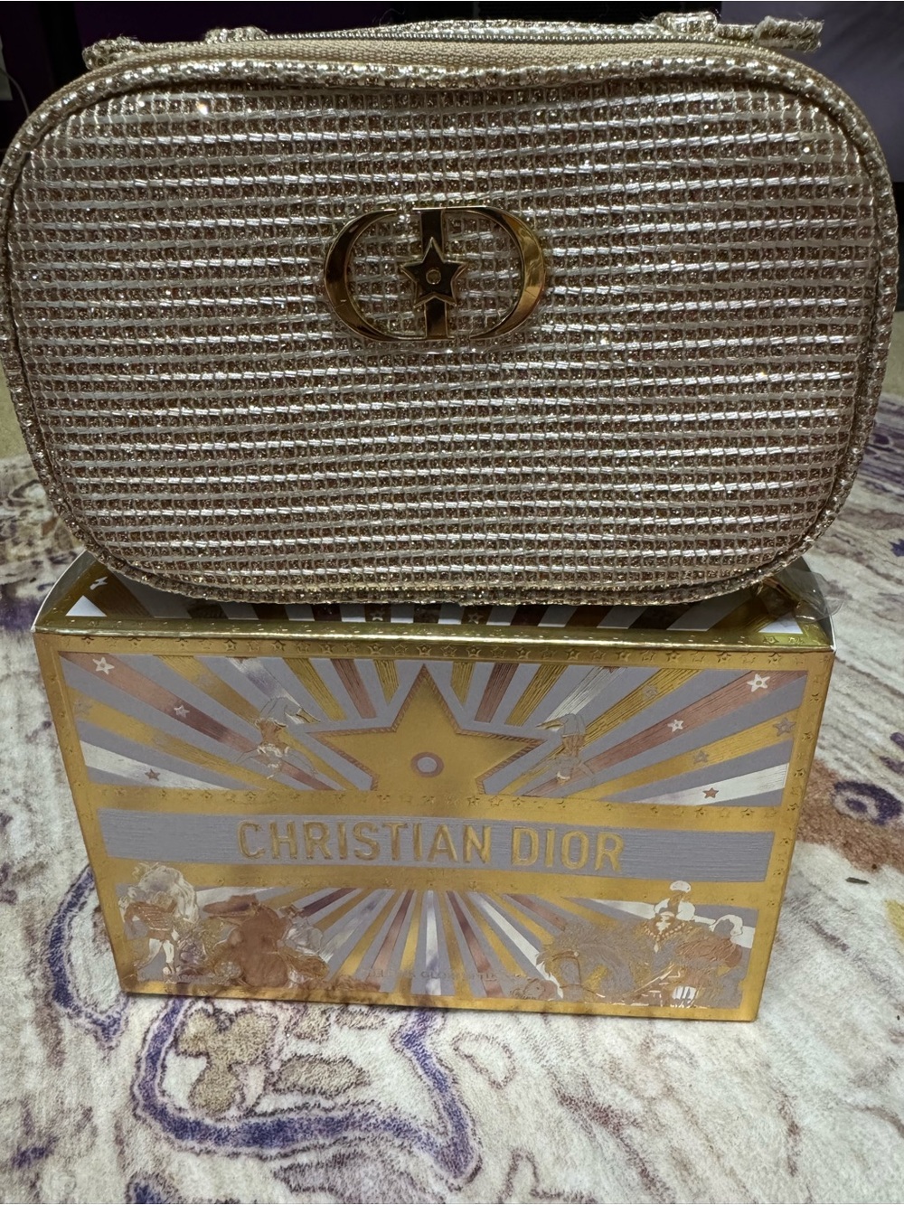 Dior Gold Woven Cosmetic Case with Star Crest - Picture 4 of 4